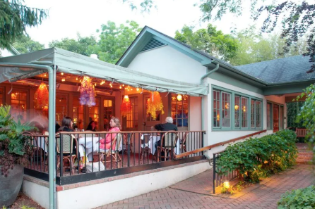 Nick & Toni's Restaurant East Hampton