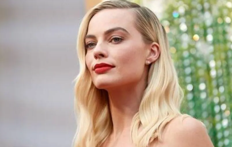 Margot Robbie Net Worth 2025