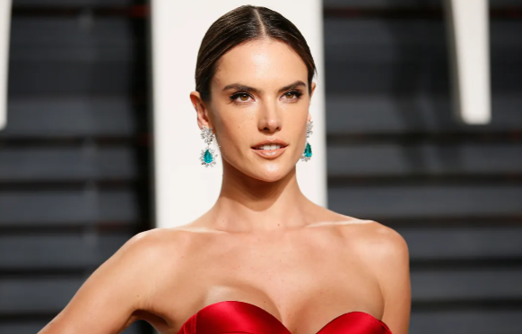 Alessandra Ambrosio Net Worth 2025