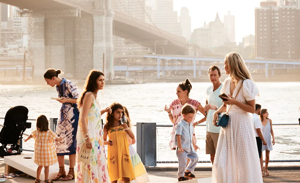 The Decline of the Logo, the Rise of the Experience