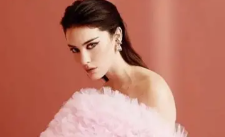 Gracie Adams Net Worth