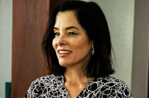 Parker Posey White Lotus S3