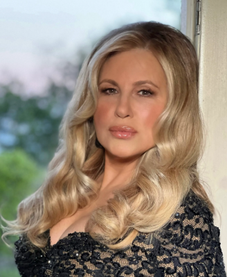 Jennifer Coolidge