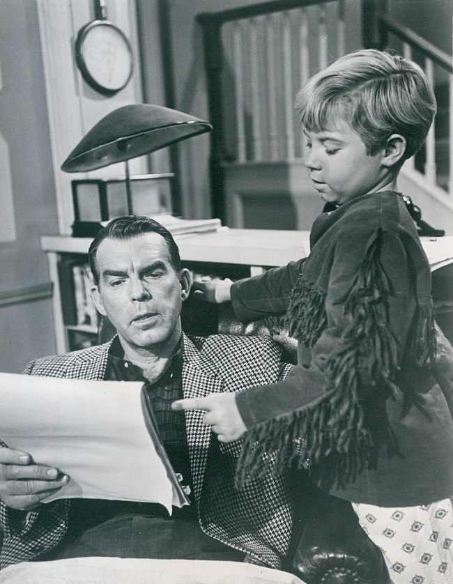 Fred_MacMurray_and_Stanley_Livingston_-_My_Three_Sons,_Season_1,_Episode_19_(Organization_Woman)_1961