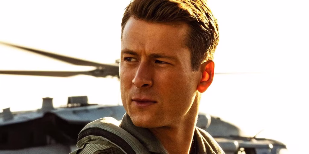 glen-powell-top-gun-maverick