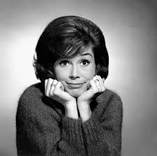 Mary Tyler Moore headshot