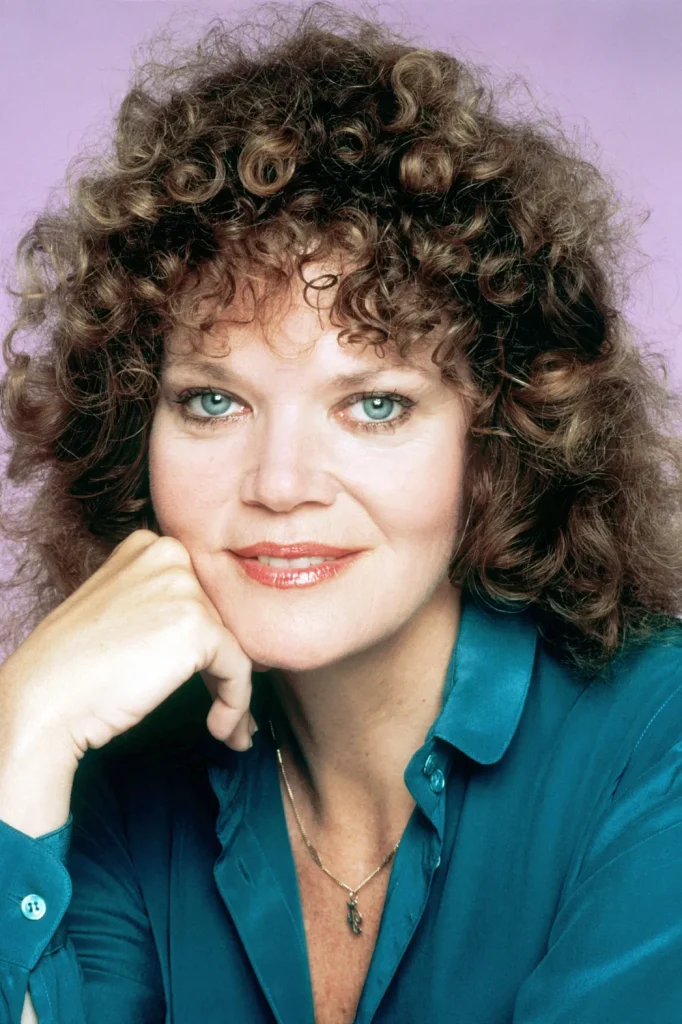 eileen_brennan headshot