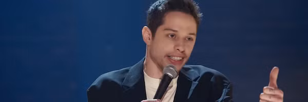 pete-davidson-alive-in-new-york-slice