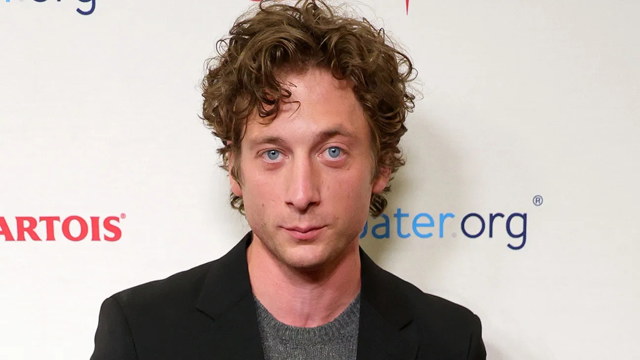 Jeremy Allen White Net Worth